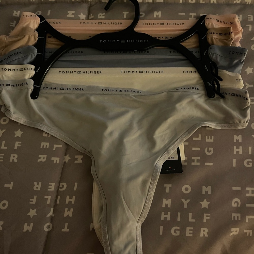 Tommy Hilfiger Women’s thongs- 5 pairs